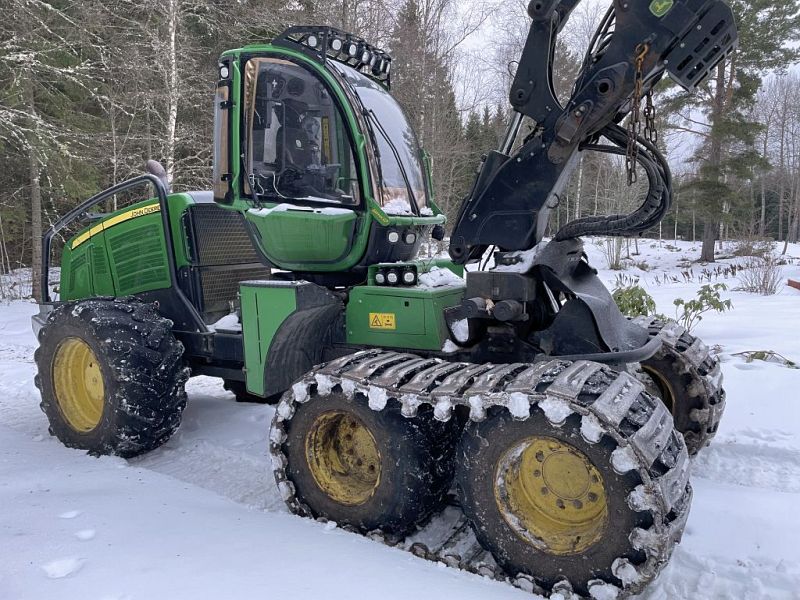 images/Maschinen/Harvester/John%20Deere/harvester-1170E_002.jpg#joomlaImage://local-images/Maschinen/Harvester/John Deere/harvester-1170E_002.jpg?width=1024&height=768