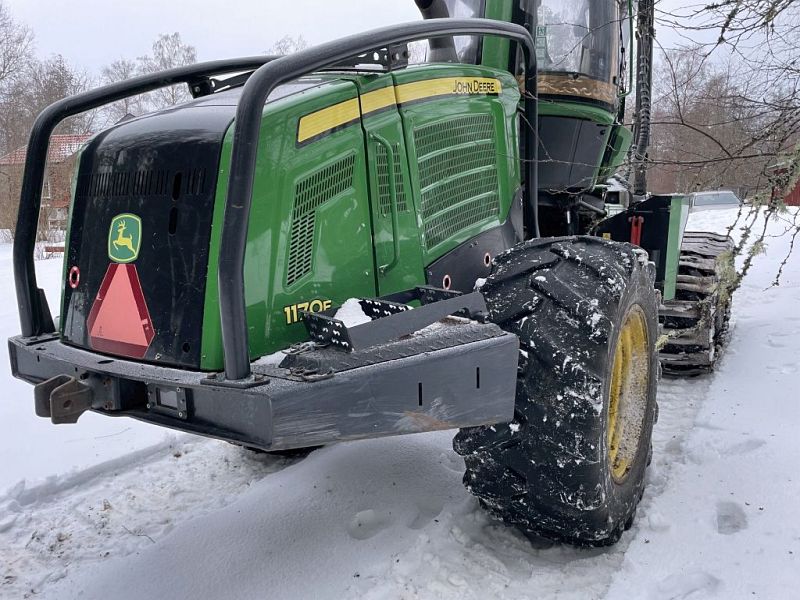 images/Maschinen/Harvester/John%20Deere/harvester-1170E_006.jpg#joomlaImage://local-images/Maschinen/Harvester/John Deere/harvester-1170E_006.jpg?width=1024&height=768